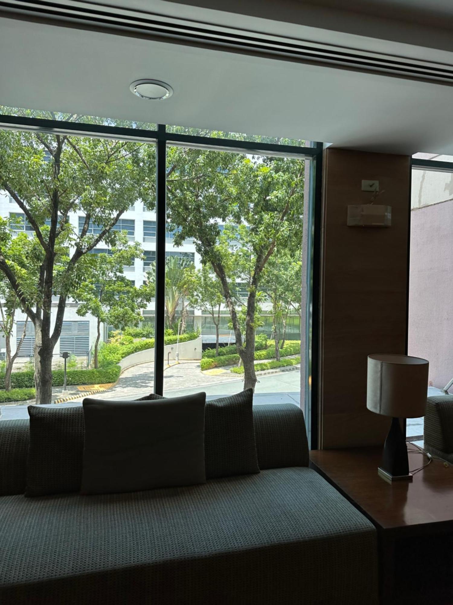 Studio One Condominium, Alabang - Bluu - Fiber Wi-Fi, Netflix-Ready Muntinlupa City Экстерьер фото